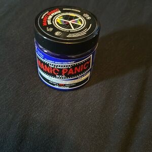 Manic panic hair dye